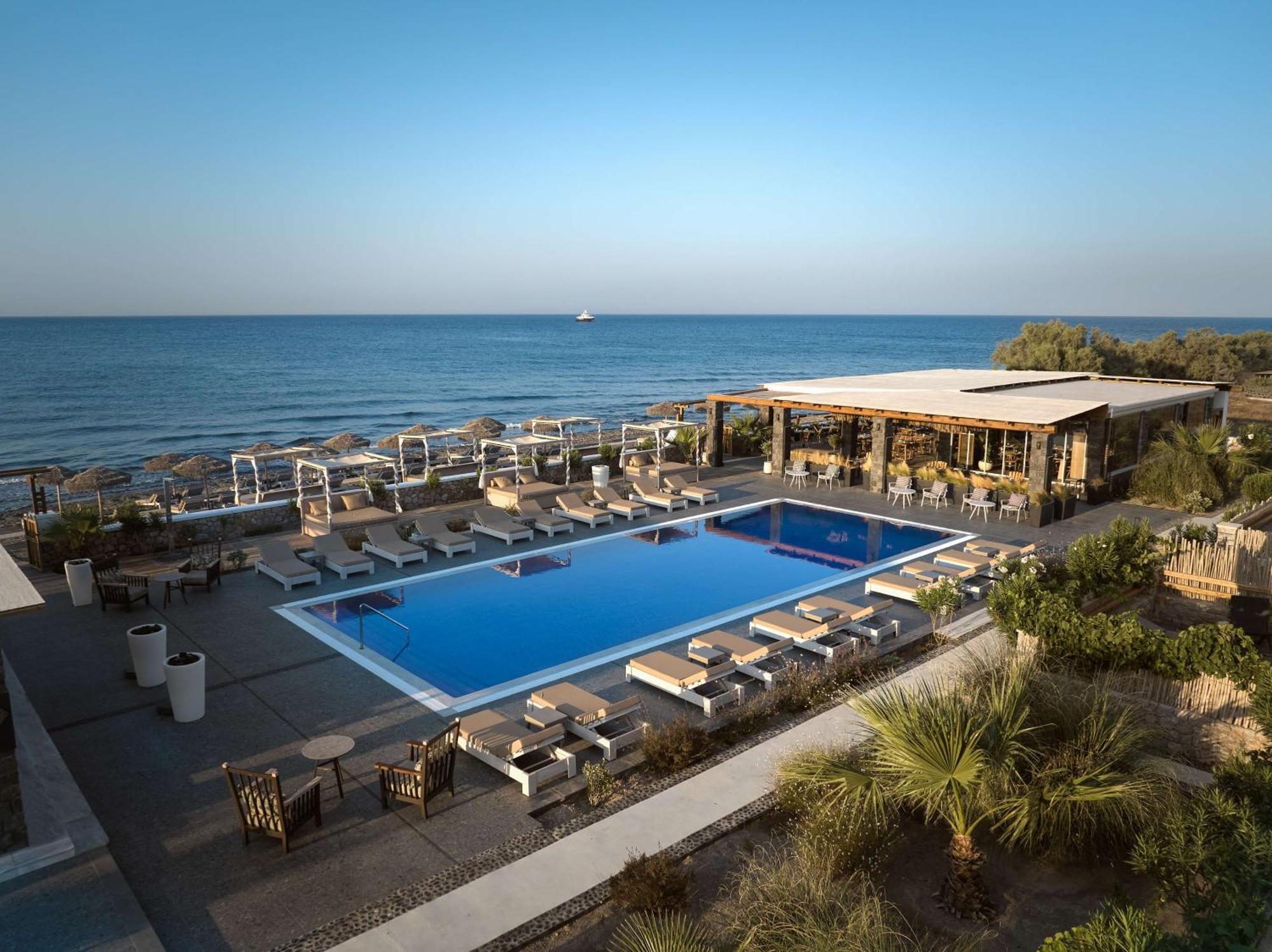 Sea Breeze Santorini Beach Resort, Curio By Hilton Agios Georgios  Exterior photo